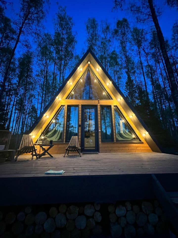 A-frame дом на берегу озера 